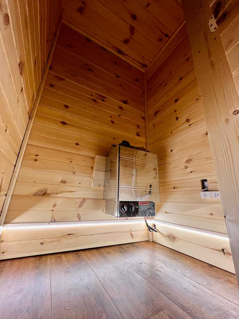 Sauna interior vertical